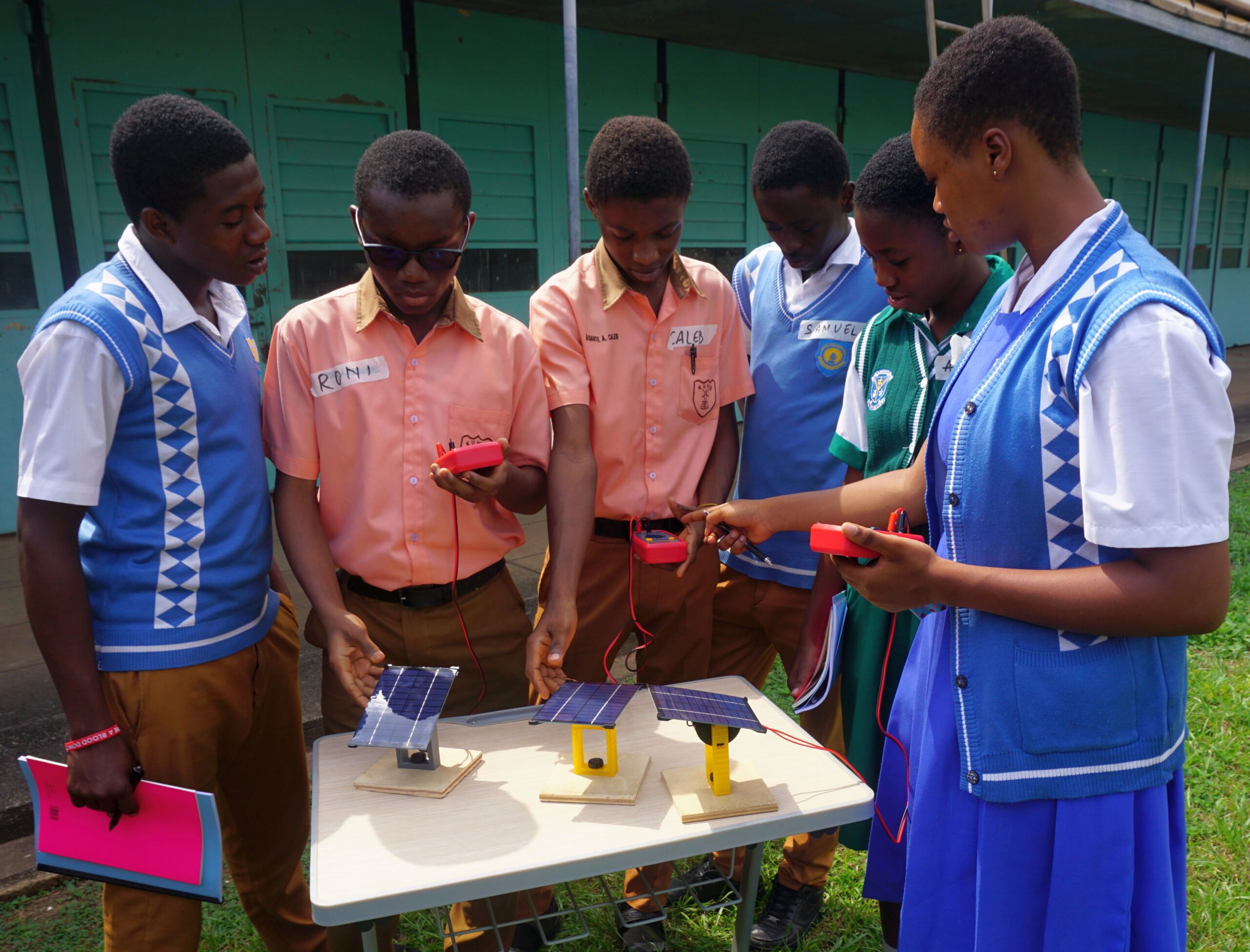 students solar